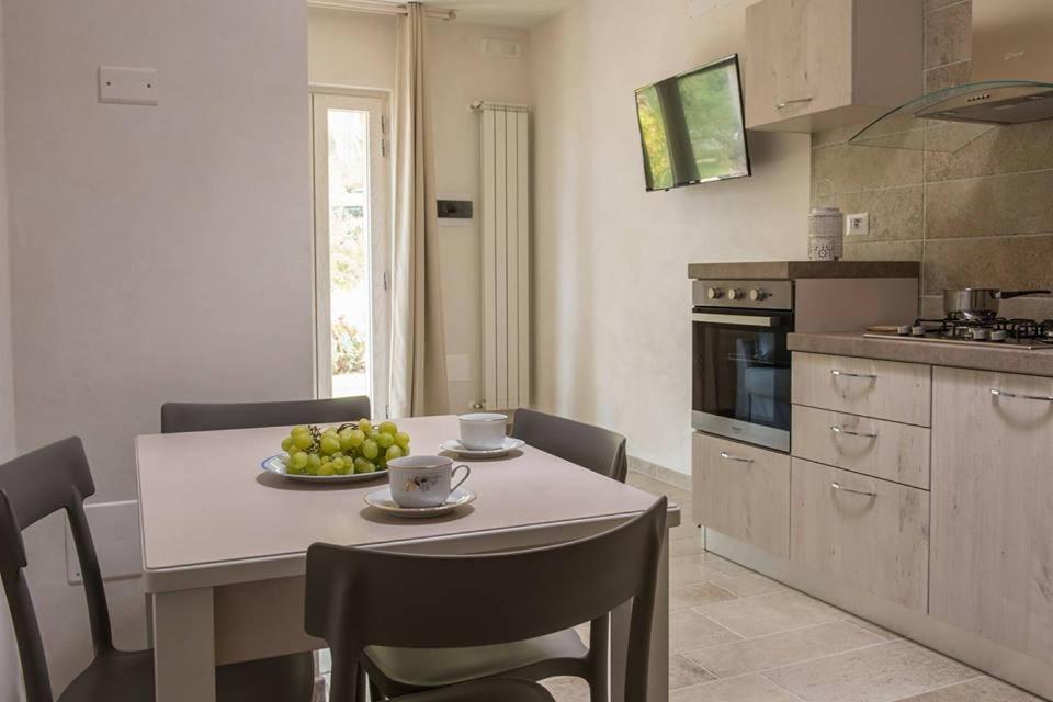 Residenza Aurora Aparthotel Ostuni Buitenkant foto